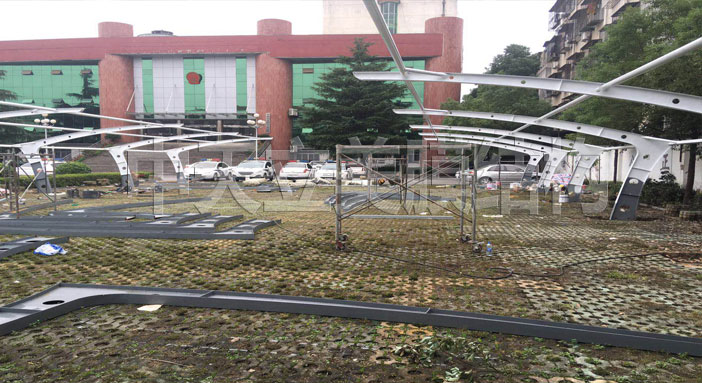 中天立美停车棚施工照片