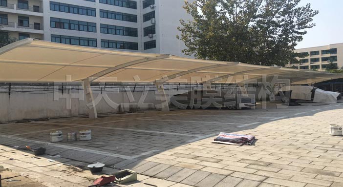 中天立美膜结构车棚成品照