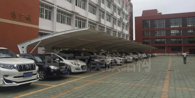 中天立美车棚-成品照片