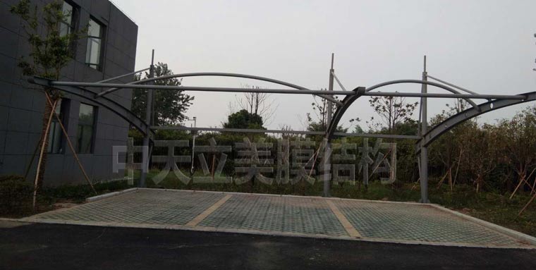 中天立美车棚钢结构施工